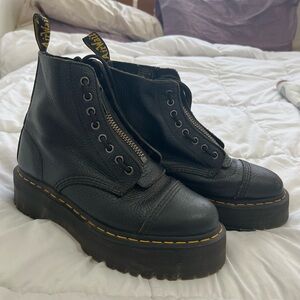 Doc martens platform Sinclair boots